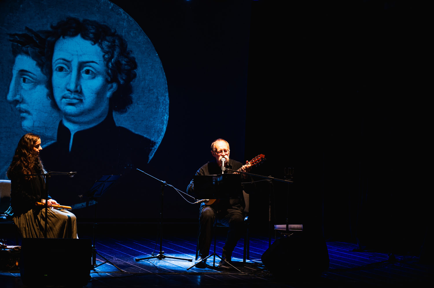 Rzeczpospolita przez wieki - koncert Jacka Kowalskiego, na zdjęciu zespół na scenie