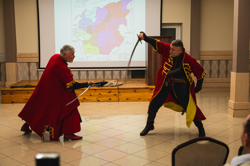 Historycznie o Radziłowie - pojedynek szermierczy