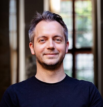 dr Michael Morys-Twarowski